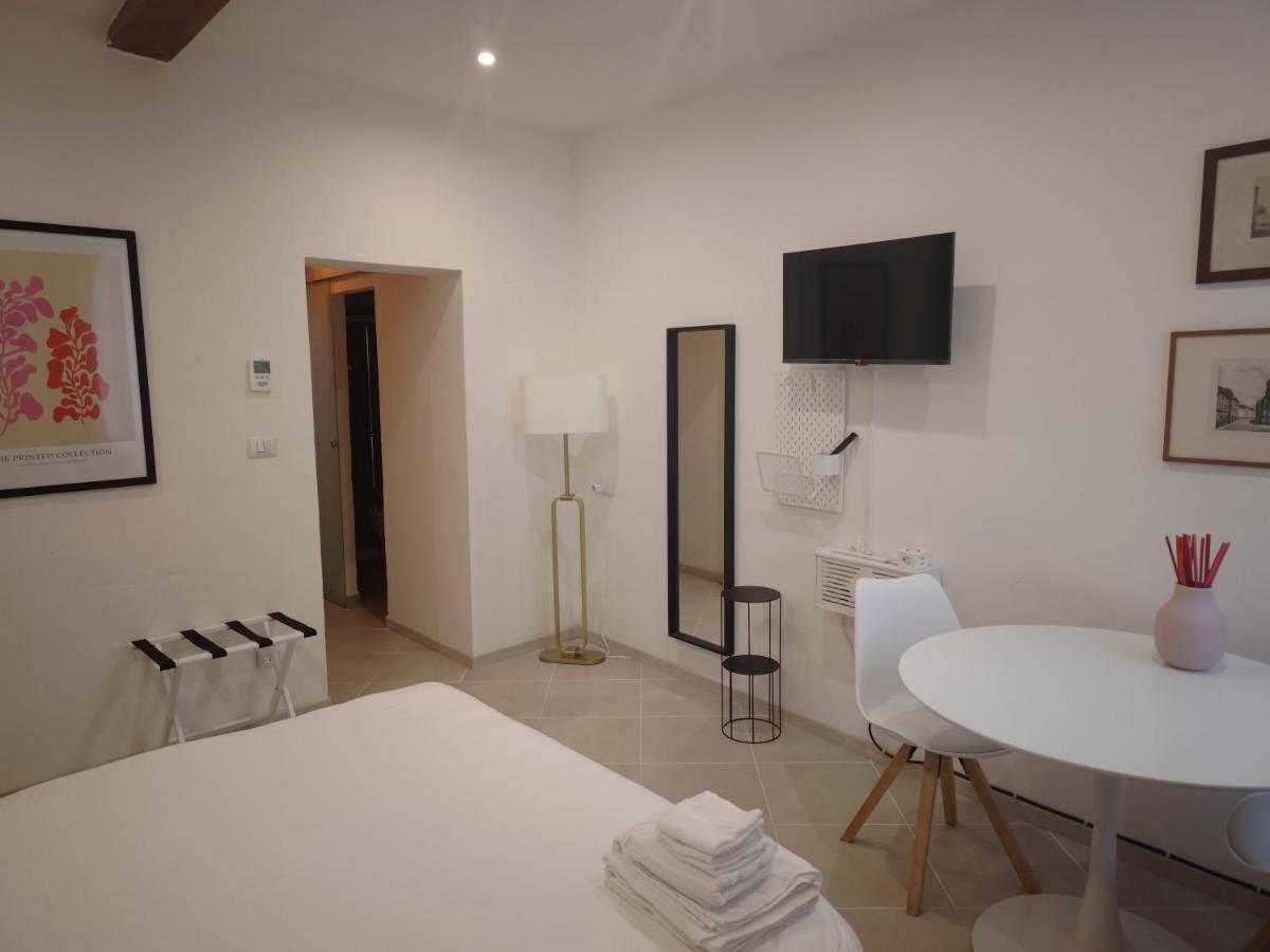 Guazzo Apartment - Self Check-In Parma Kültér fotó