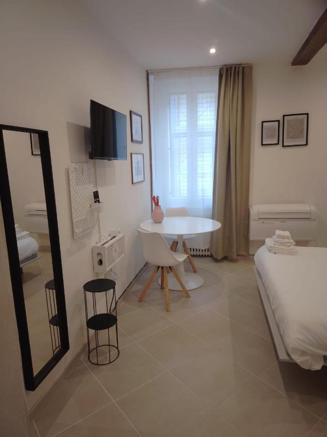 Guazzo Apartment - Self Check-In Parma Kültér fotó
